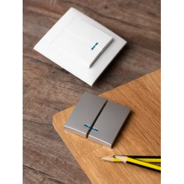 Валенсия лицевая панель выключателя 2-кл. с индикатором 10А сталь