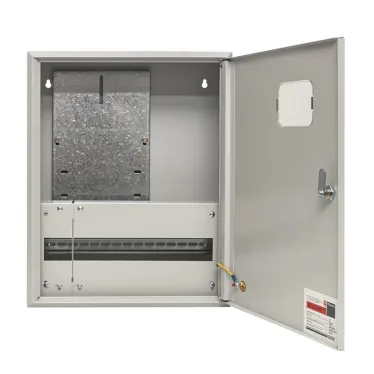 Щит учетно-распределительный навесной ЩУРн-3/18 с окном IP31