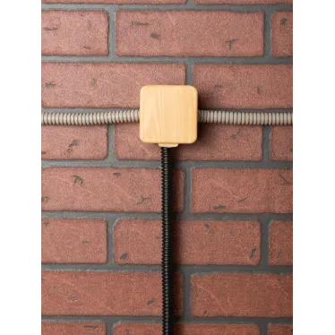 Коробка распаячная КМР-030-037 пылевлагозащищенная без мембранных вводов (73х73х49) светлое дерево PROxima