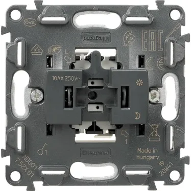 Valena IN MATIC Выключатель 10АХ 250В Безвинтовые зажимы