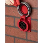 Розетка стационарная внутренняя угловая 4242 3Р+РЕ 32А 380В IP67 PROxima