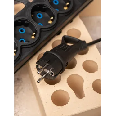 Вилка угловая каучуковая с кольцом 230В 2P+PE 16A IP44 PROxima