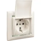 VALENA Розетка с заземлением в рамку с крышкой белая