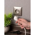 Валенсия лицевая панель розетки 1-местной б/з 10 А кашемир с защ. штор.