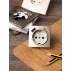 Валенсия лицевая панель розетки 1-местной с/з 16А кашемир с защ. штор. с 2 USB 2,1А