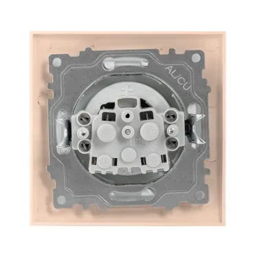 Валенсия розетка 1-местная б/з 10А кремовая с защ. штор.