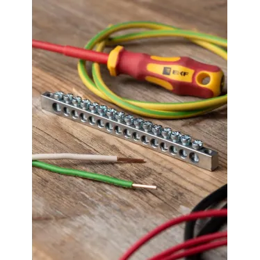 Шина PEN ноль-земля (6x9мм) 16 отв. цинк крепеж покраям