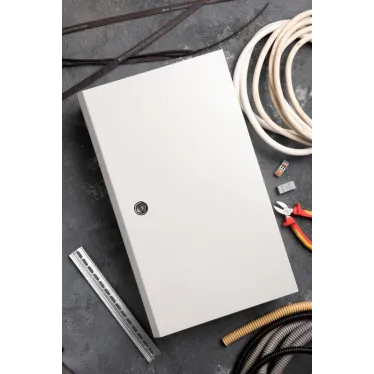 Щит распределительный навесной ЩРн-36з с замком IP54