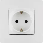 ETIKA Розетка с заземлением со шторками белая