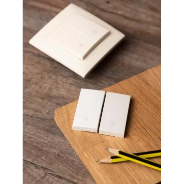 Валенсия лицевая панель выключателя 2-кл. проходного 10А жемчуг